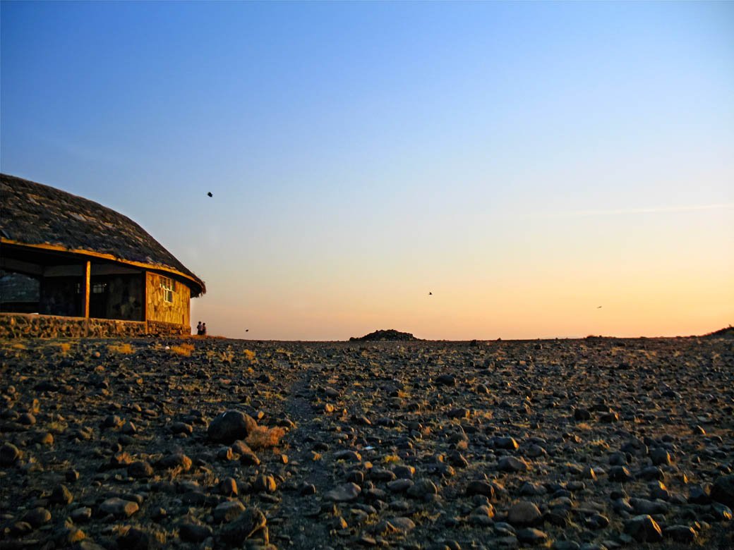 Loiyangalani Desert Museum_building_sunset