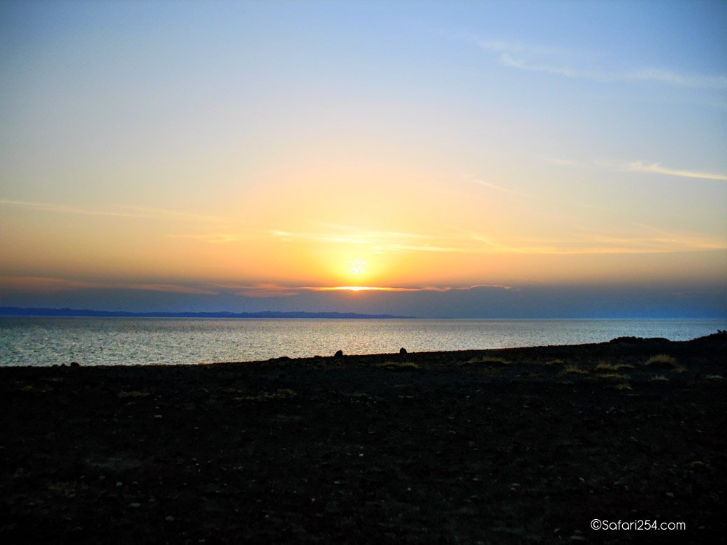 Northern Kenya_Loiyangalani shores2