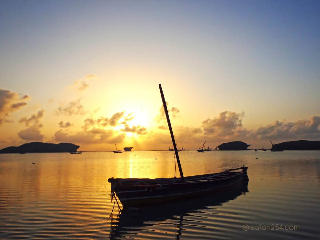 Watamu Beach_touch of gold13