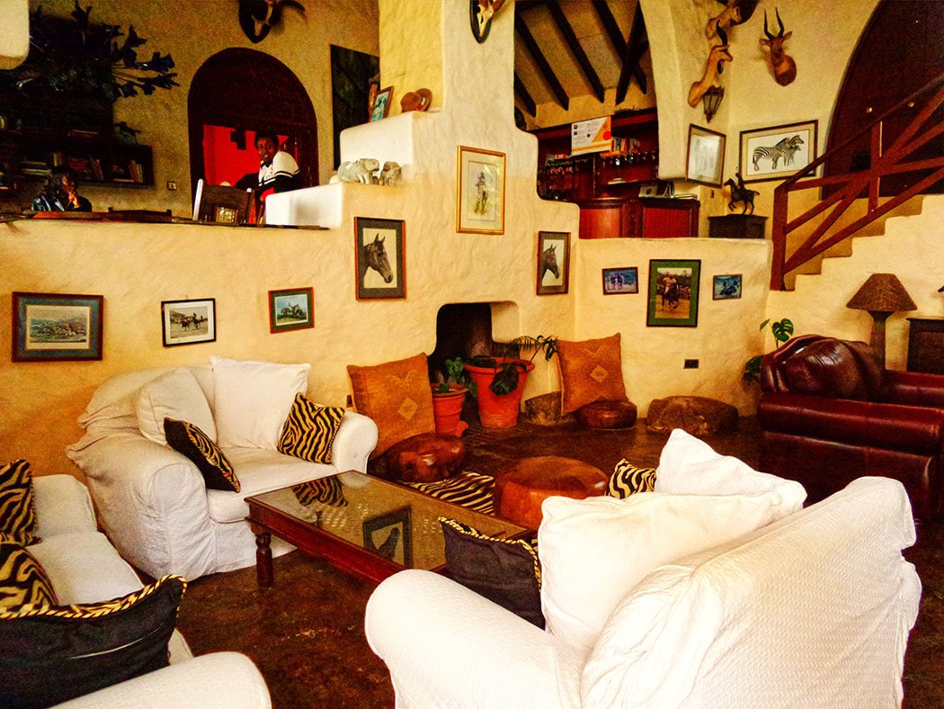 Rolf's Place_Interior1