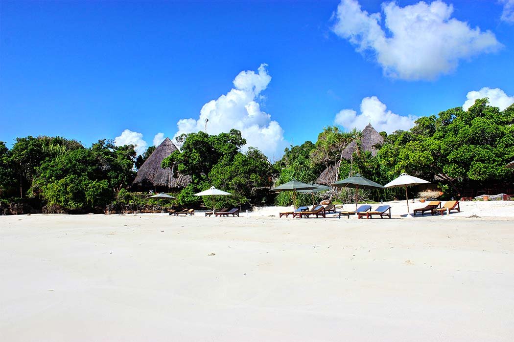 The Sands at Chale Island_beach 2