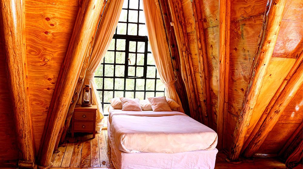 Samawati Conservancy_Deluxe cabin bedroom