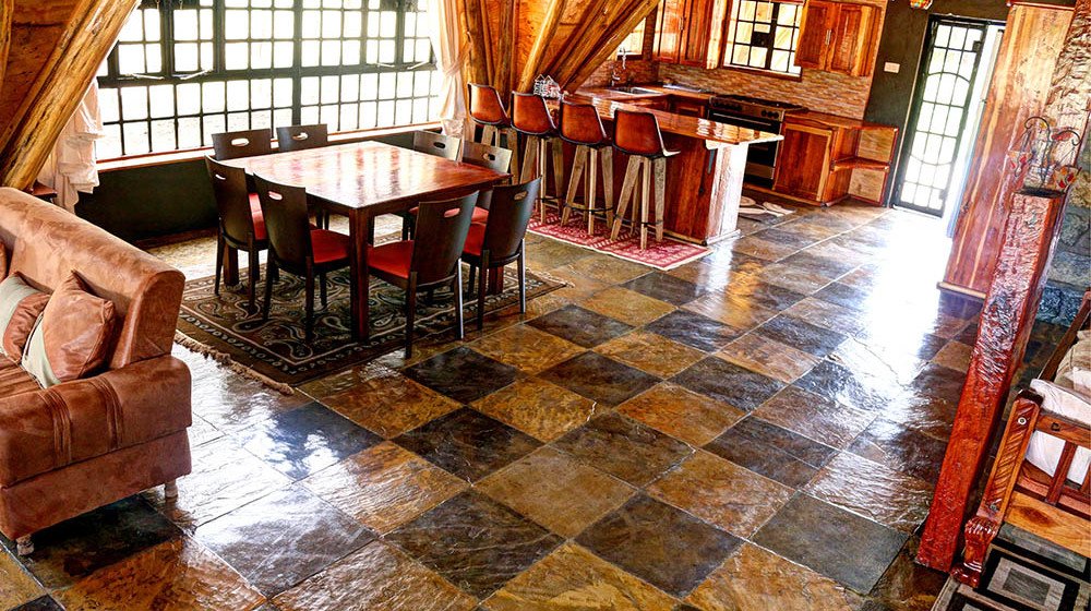 Samawati Conservancy_Deluxe cabin kitchen