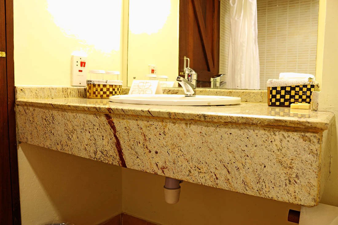 sarova-taita-hills-game-lodge_bathroom-sink