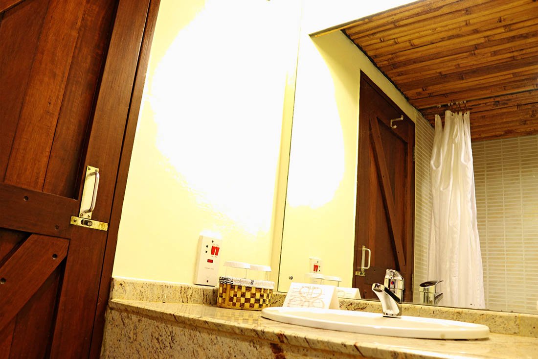 sarova-taita-hills-game-lodge_bathroom