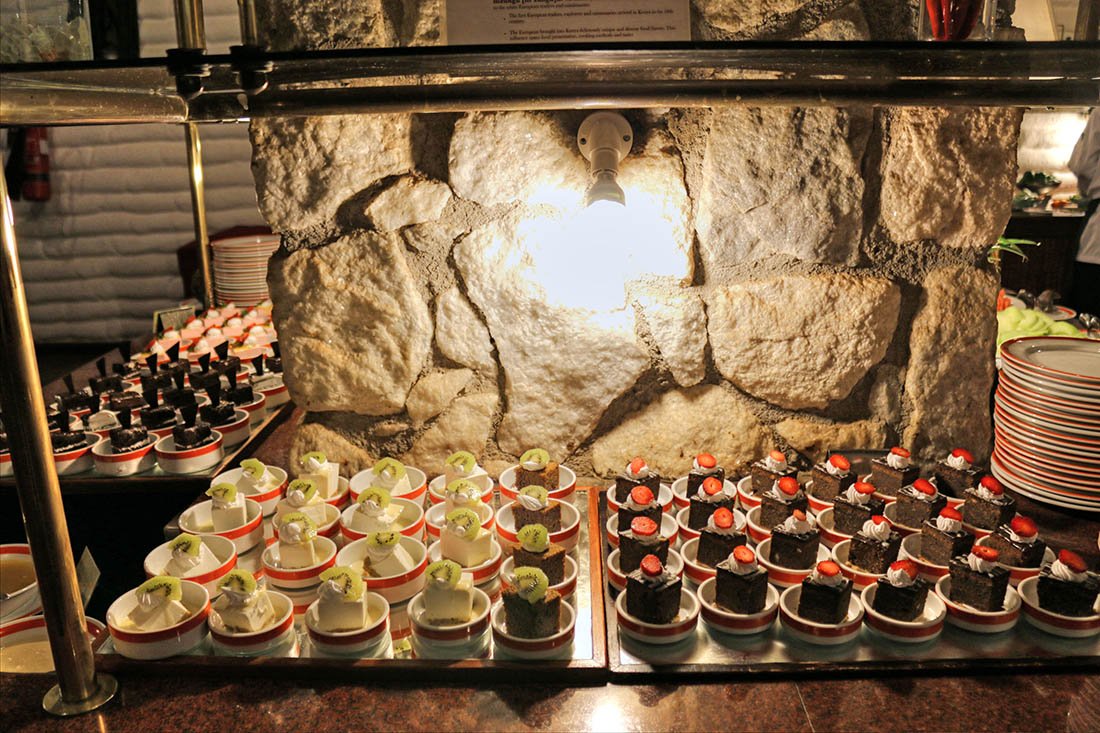 sarova-taita-hills-game-lodge_dessert1