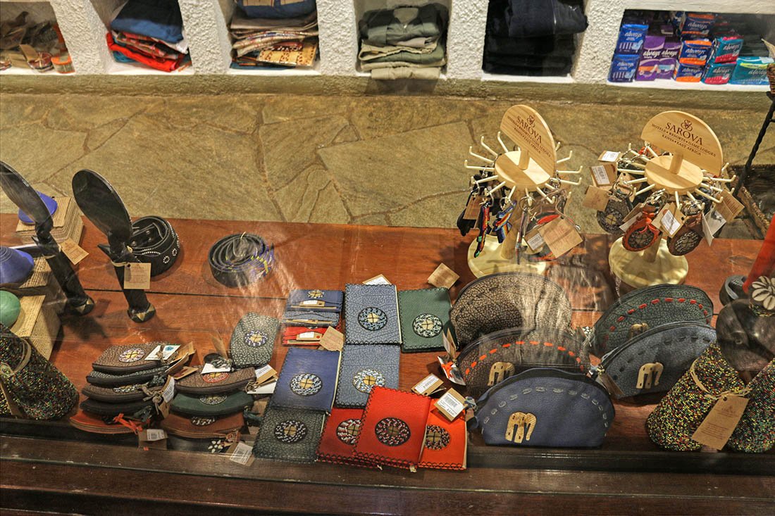 sarova-taita-hills-game-lodge_guft-shop