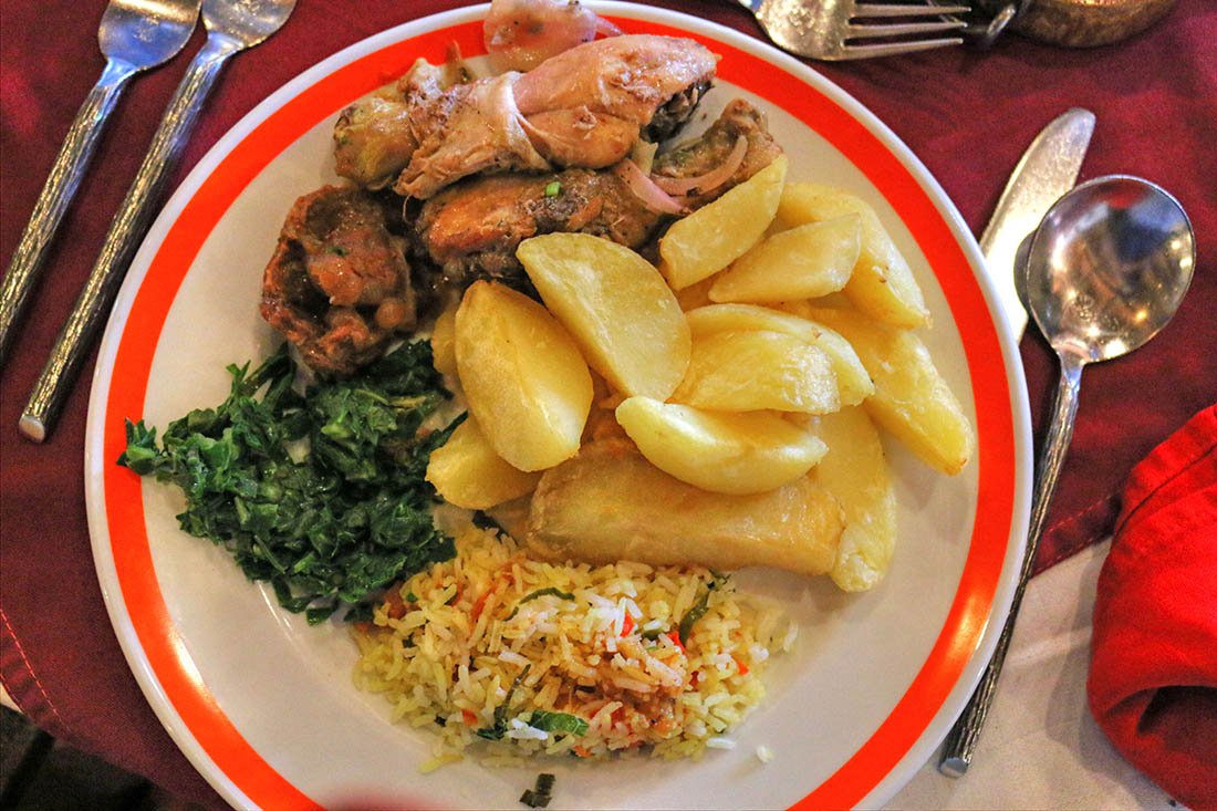 sarova-taita-hills-game-lodge_lunch